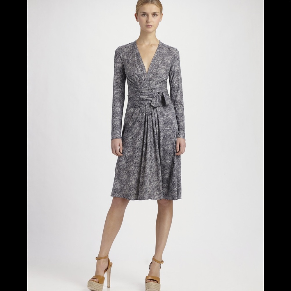 Tory Burch XS navy and white silk knit wrap dress